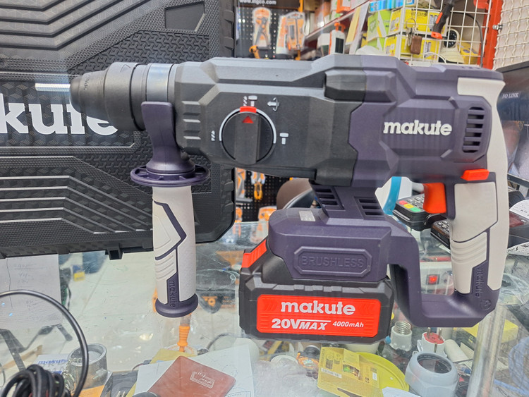 بتن کن ۵کیلویی ۴شیار شارژی ماکوت کدCHD001
